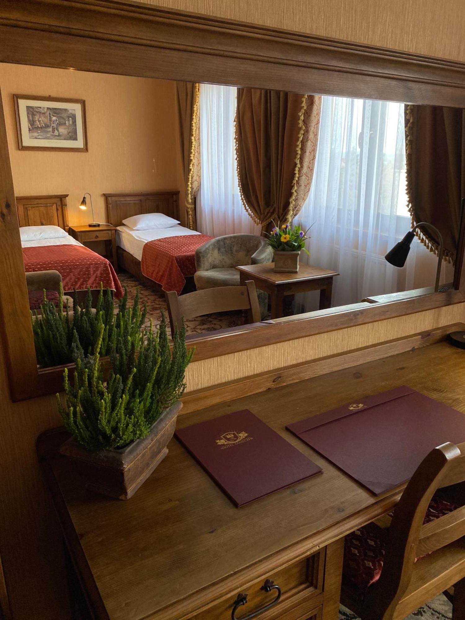 Hotel Zameczek Książ Wielki Екстериор снимка