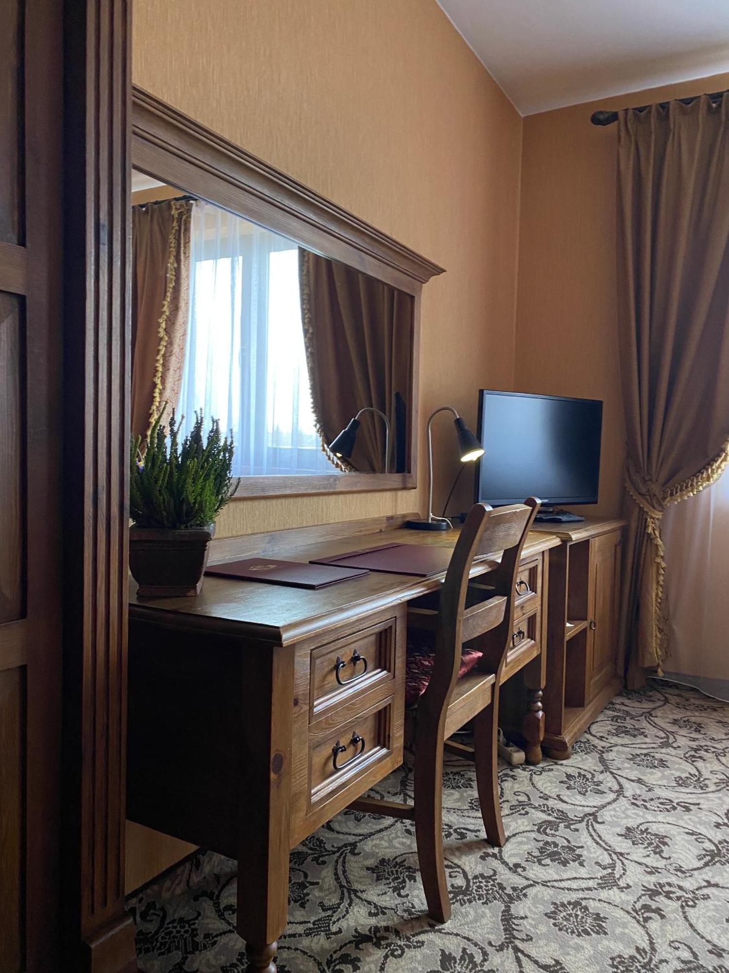 Hotel Zameczek Książ Wielki Екстериор снимка