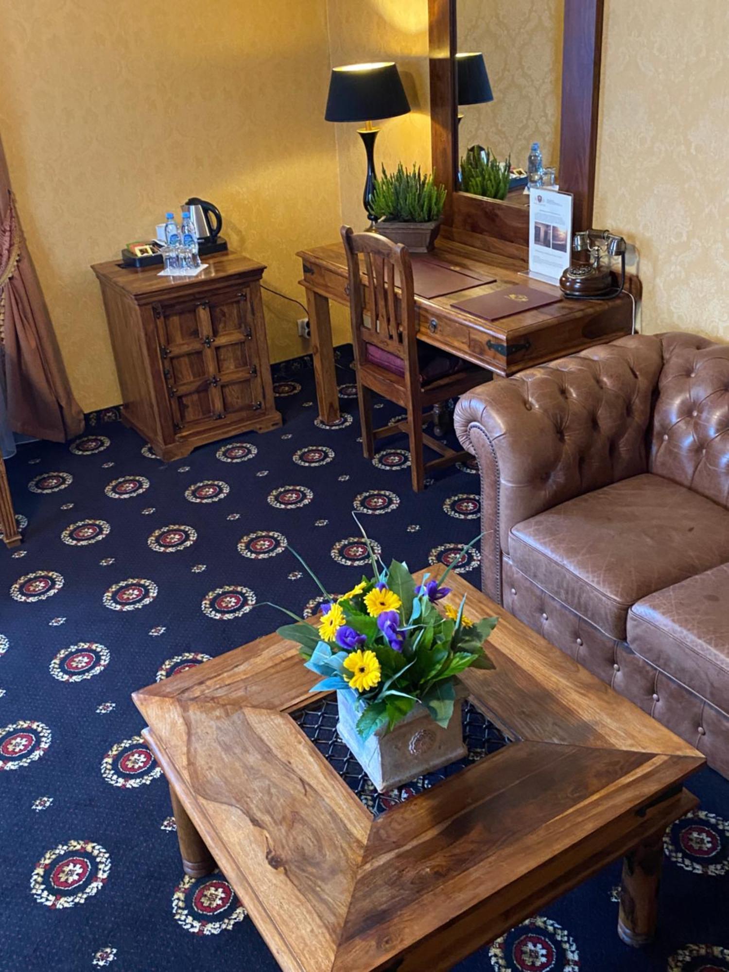 Hotel Zameczek Książ Wielki Екстериор снимка
