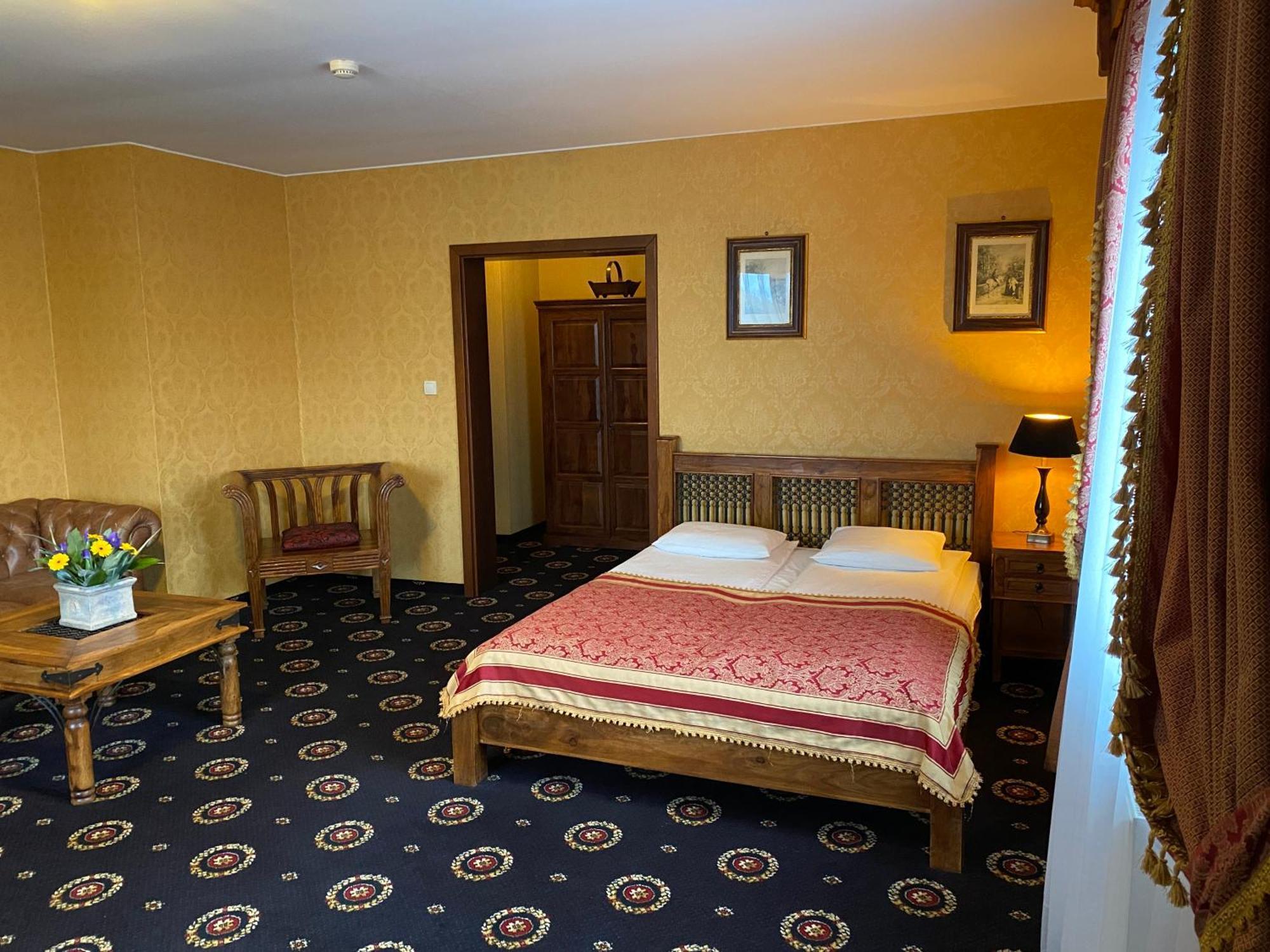 Hotel Zameczek Książ Wielki Екстериор снимка